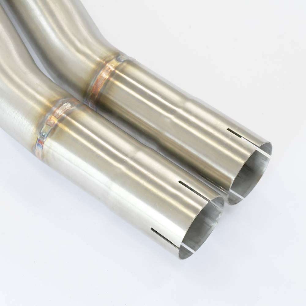 close top view of Supersprint Racing Rear Exhaust OO70 for Alpina B8 E36 4.0i V8 1995-1999 with white background