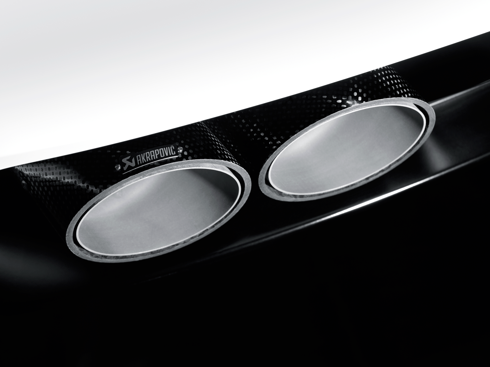 Akrapovic Tail pipe set (Carbon) 550/560 TP-CT/7 for Lamborghini Gallardo LP 550-2 (Gallardo) 2011-2014, rear view