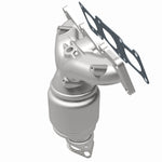 Magnaflow 07-10 Kia Sedona 3.8L California Grade CARB Compliant DF Manifold Catalytic Converter