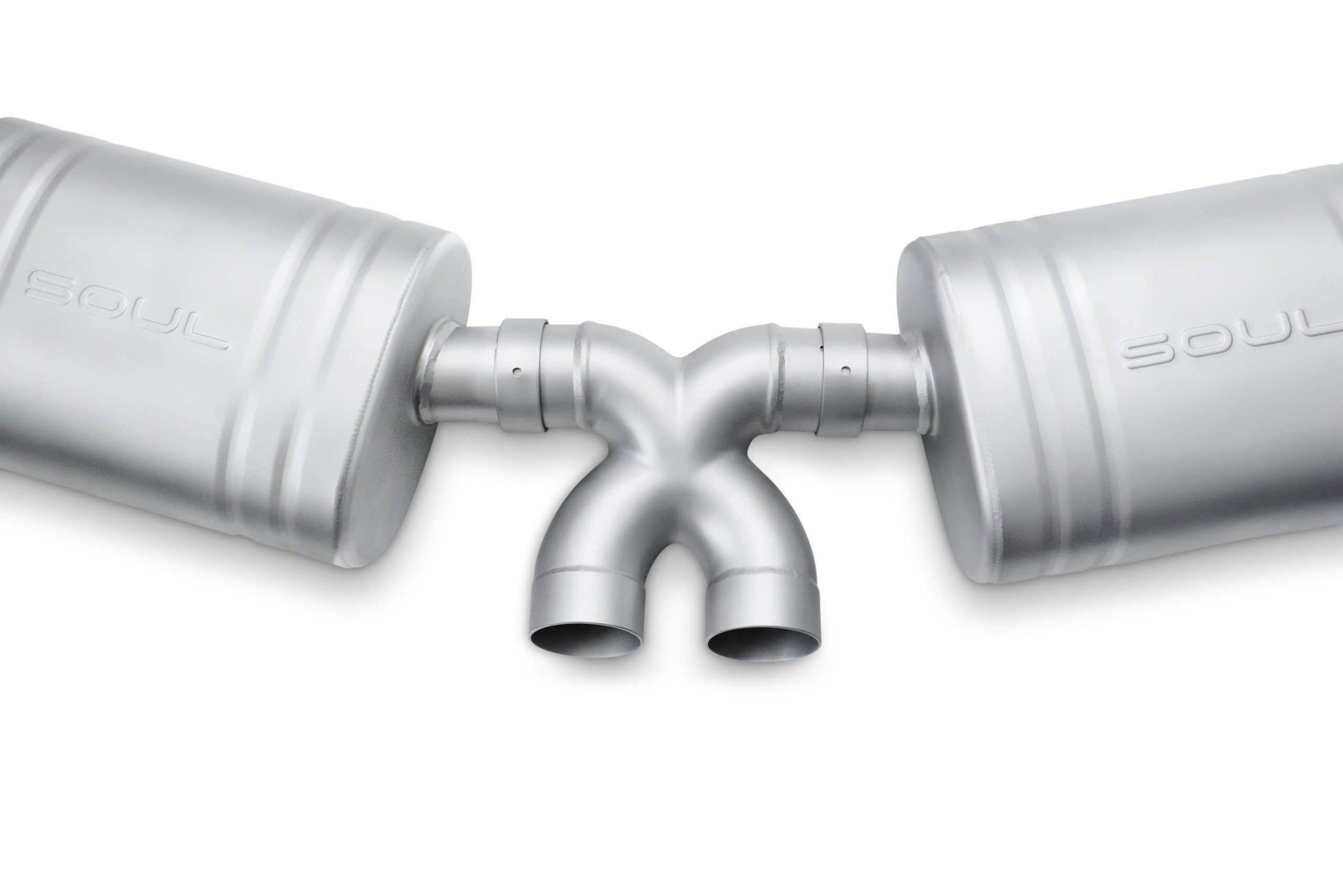 Soul 987.2 Boxster / Cayman performance exhaust system: close-up of the X-pipe between the mufflers