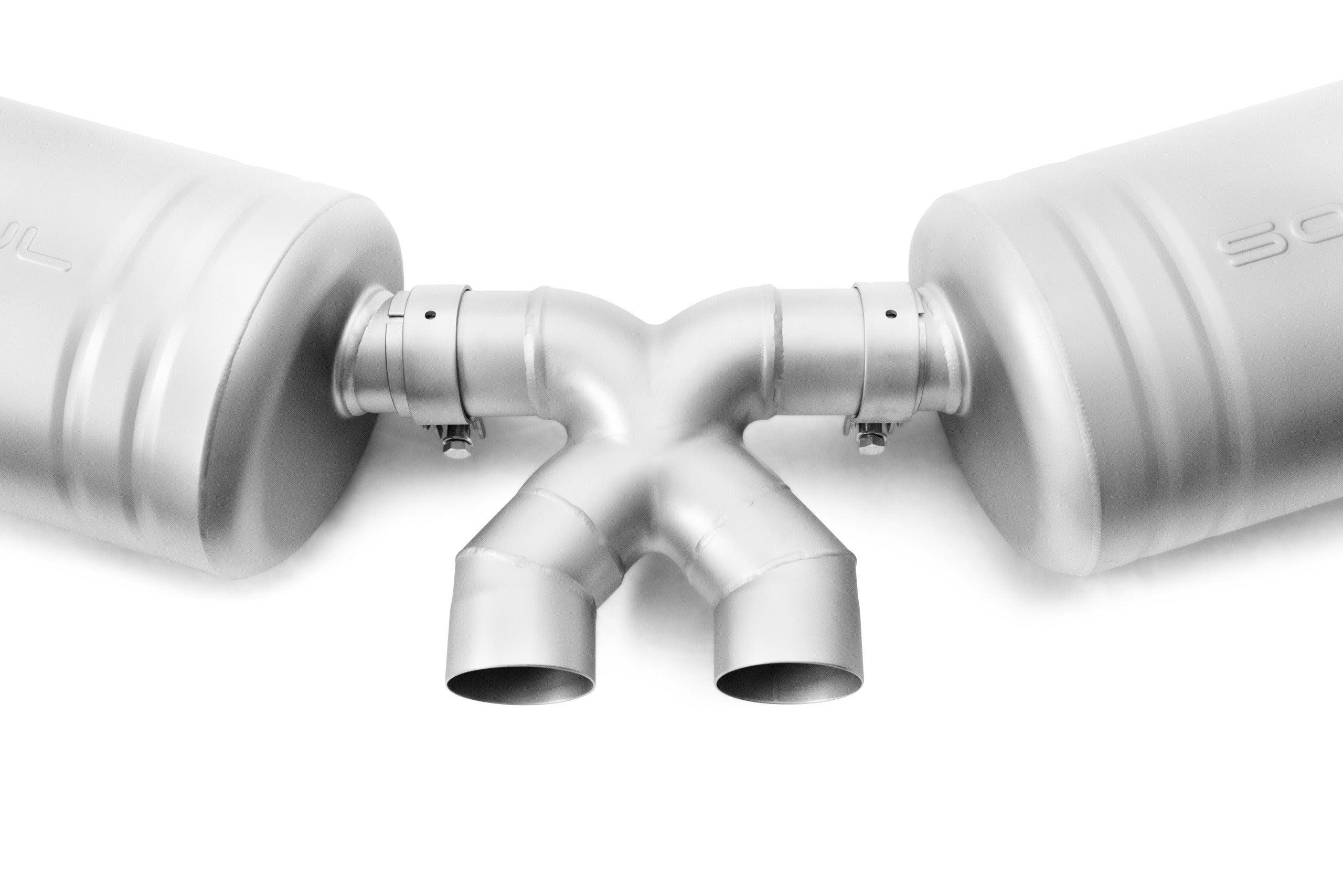Soul 987.1 Boxster / Cayman valved exhaust system: close-up of the X-pipe between the mufflers