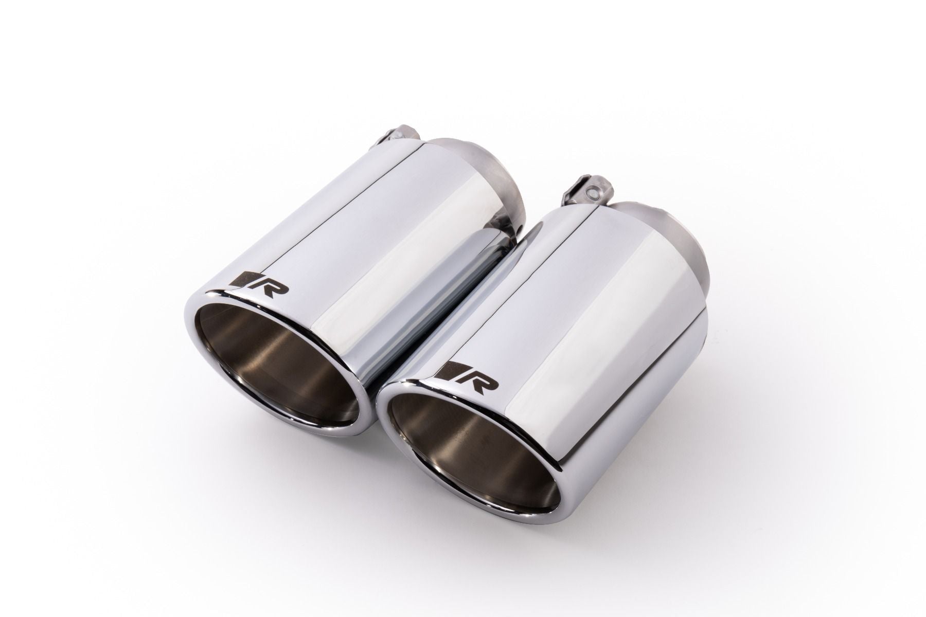 Pair of polished chrome tail pipes, Chrome Angled 102mm tip option for the Remus F22 M240i Axle-Back Exhaust GPF
