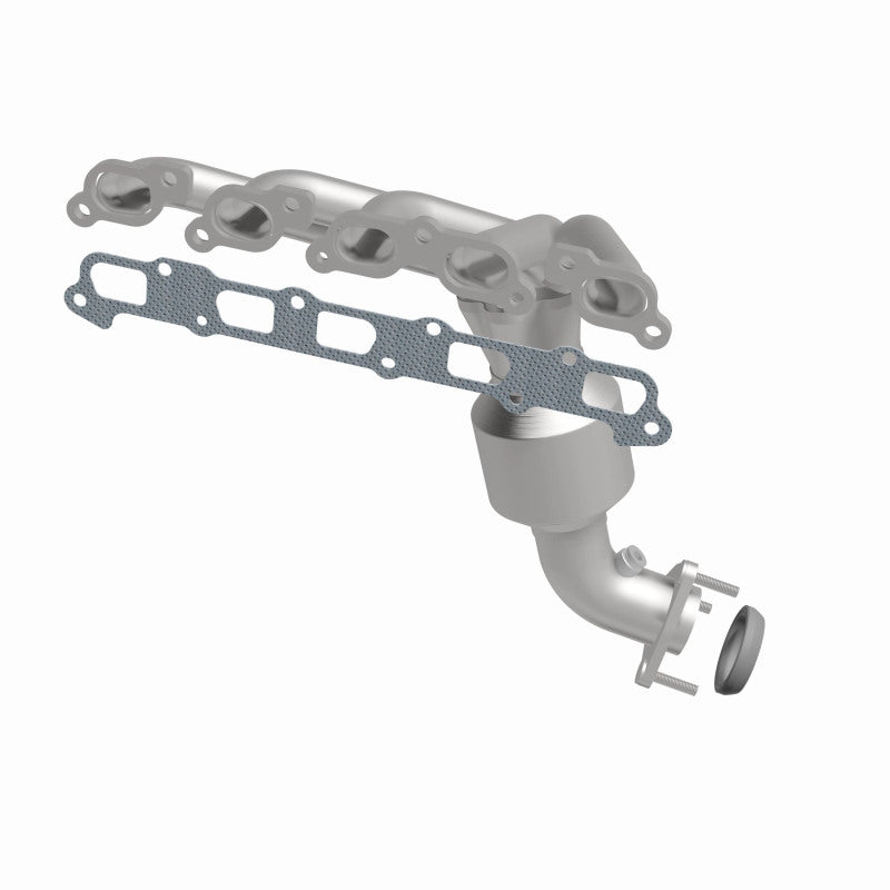 MagnaFlow 5481353 carb manifold converter, side view of the turntable spin