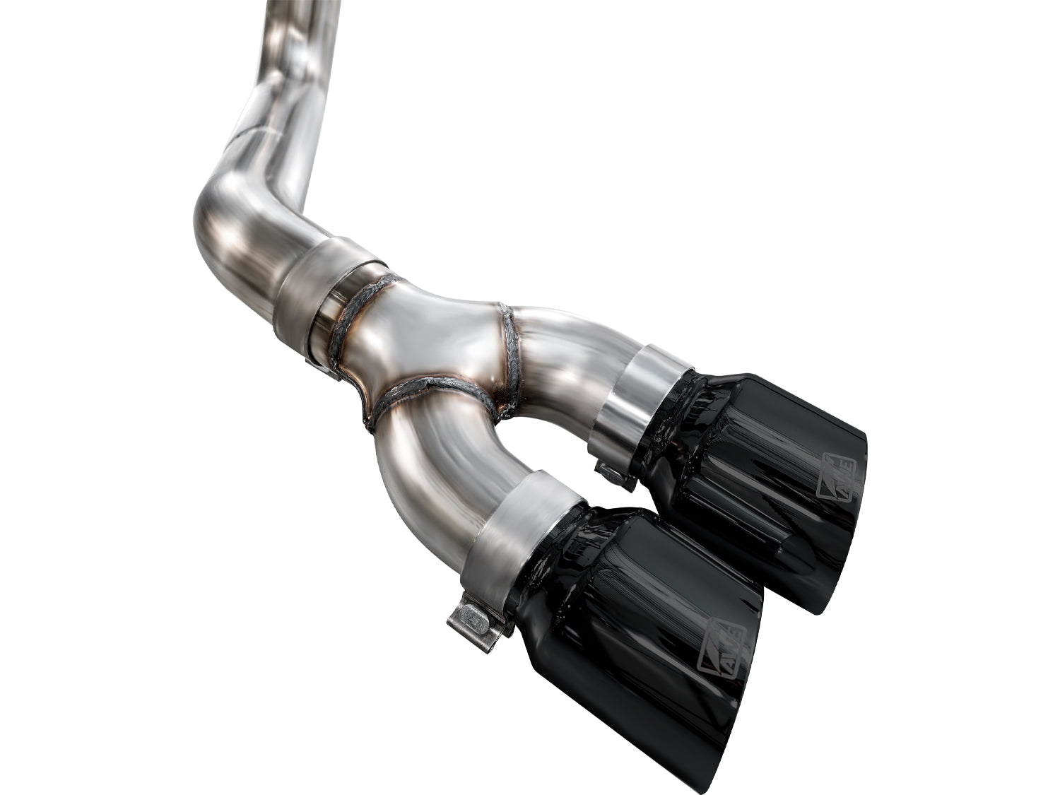 Close-up of the twin 4.5-inch Diamond Black slash-cut tips on the AWE Regular Cab system