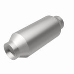MagnaFlow 5582405 universal catalytic converter, rear view of the turntable spin