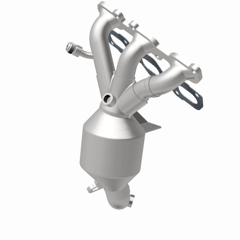 MagnaFlow 5531388 carb manifold converter, rear view of the turntable spin