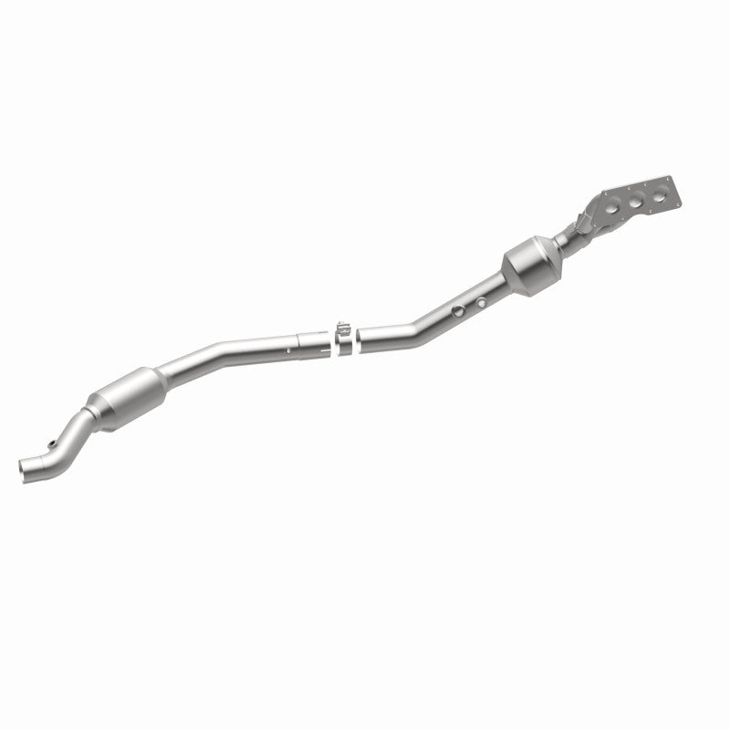 MagnaFlow 22-068 oem grade manifold converter, opposite side view of the turntable spin