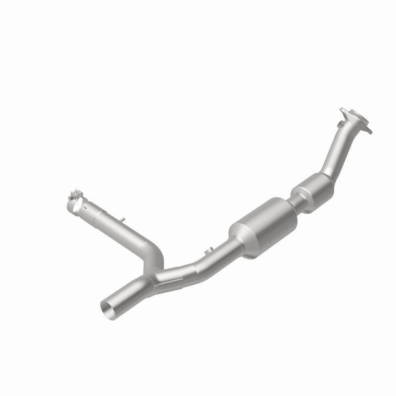 MagnaFlow 280008 oem grade direct-fit catalytic converter, rear view of the turntable spin