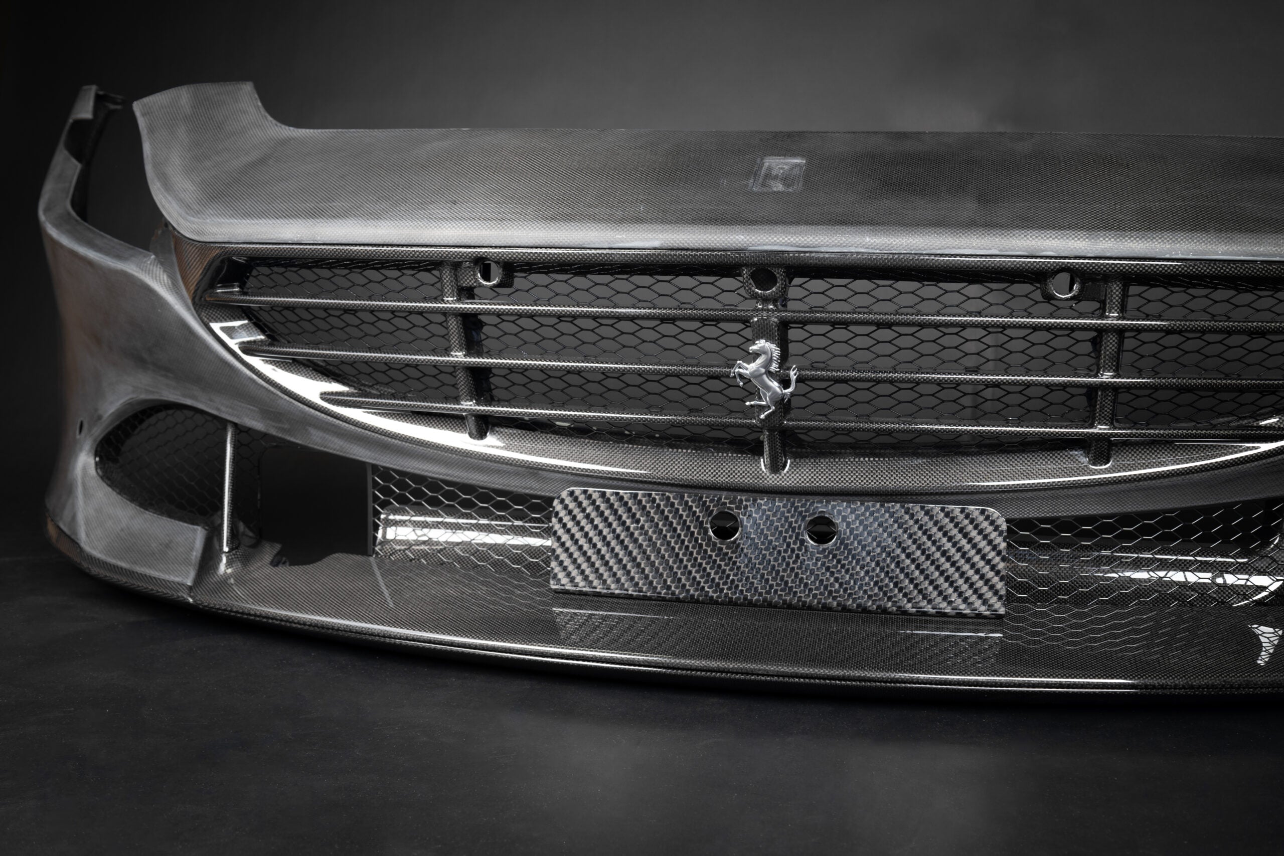 Capristo Roma carbon bumper with Ferrari grille badge