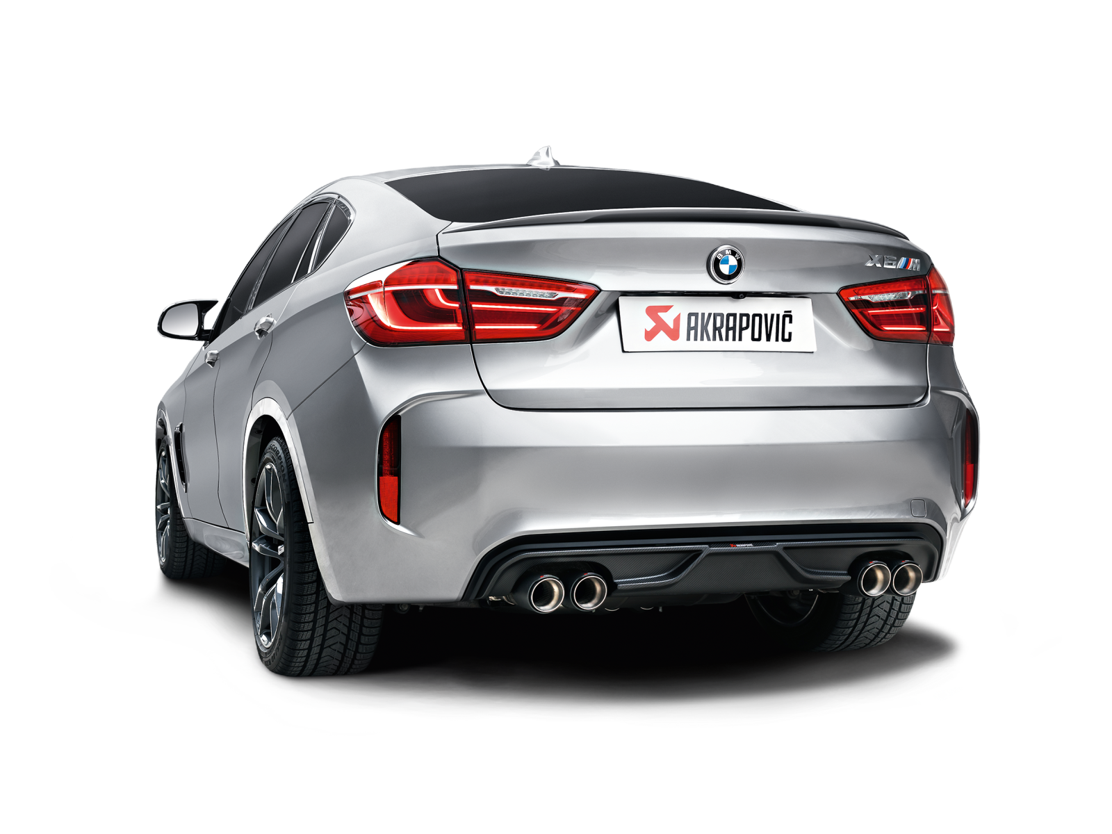 Akrapovic BMW X5M (F85) Rear Carbon Fiber Diffuser - Matte DI-BM/CA/2 for BMW X5 M F85 2015-2018, detail view
