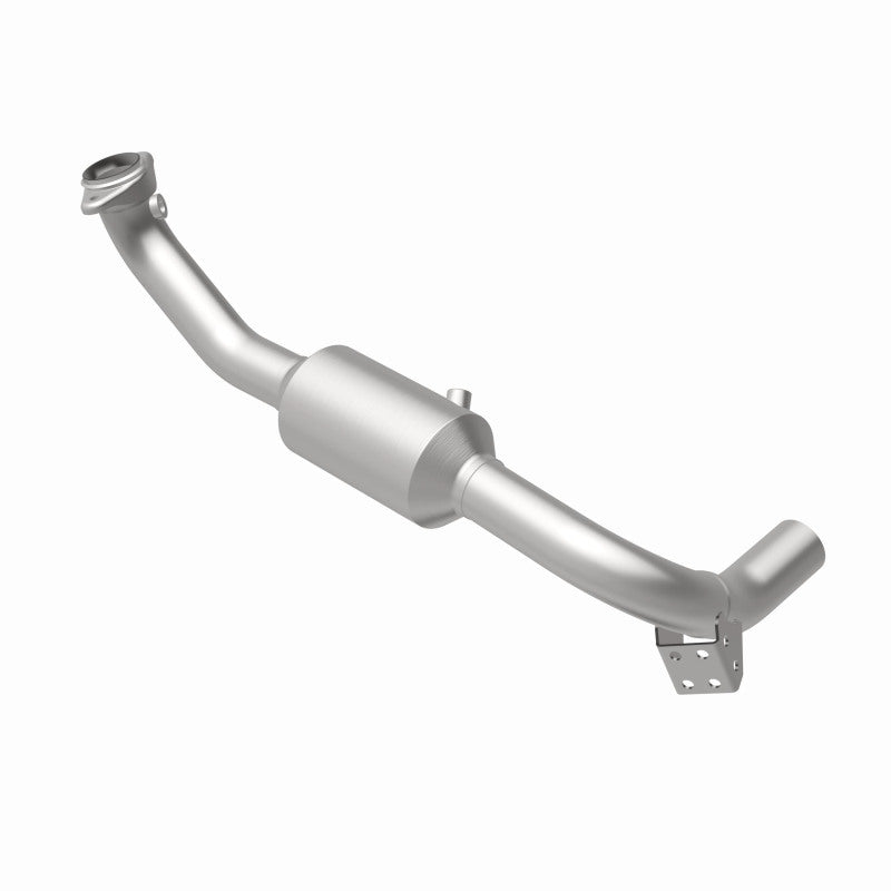 MagnaFlow 4451166 carb direct-fit catalytic converter, rear view of the turntable spin