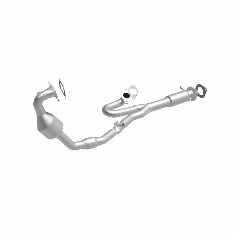 MagnaFlow 5582219 carb manifold converter, front three-quarter view of the turntable spin