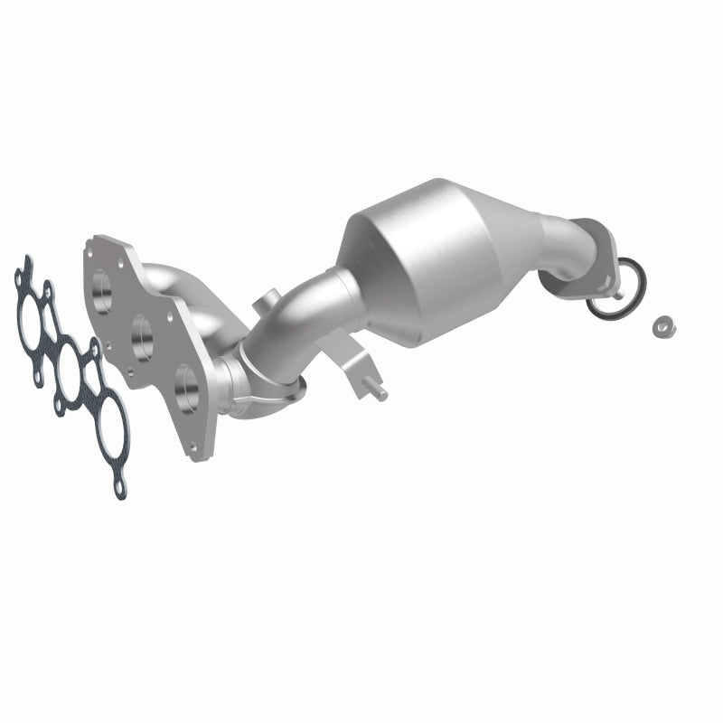 MagnaFlow 5582822 carb manifold converter, front three-quarter view of the turntable spin