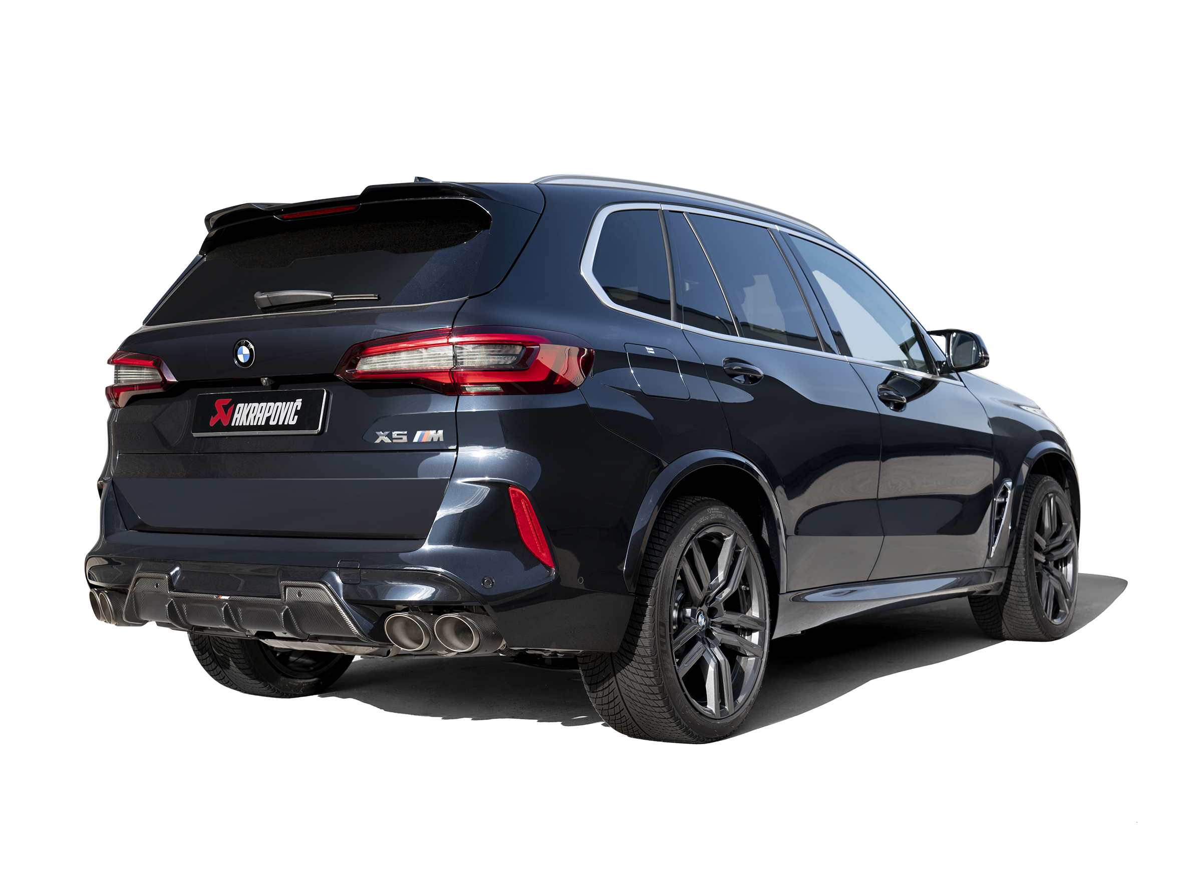 Akrapovic BMW X5M (F95)/X6M (F96) Slip-On Line (Titanium) w/Carbon Fiber Titanium Tips S-BM/T/16H for BMW X5 M F95 2020-2027, rear view