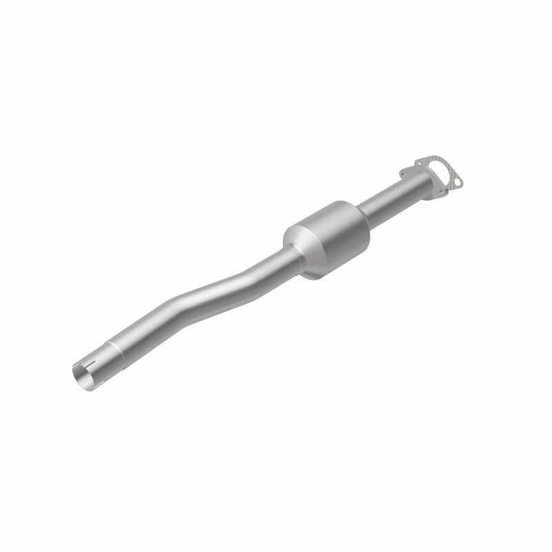 MagnaFlow 5592804 carb direct-fit catalytic converter, rear view of the turntable spin