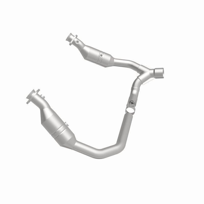 MagnaFlow 5551291 carb direct-fit catalytic converter, side view of the turntable spin