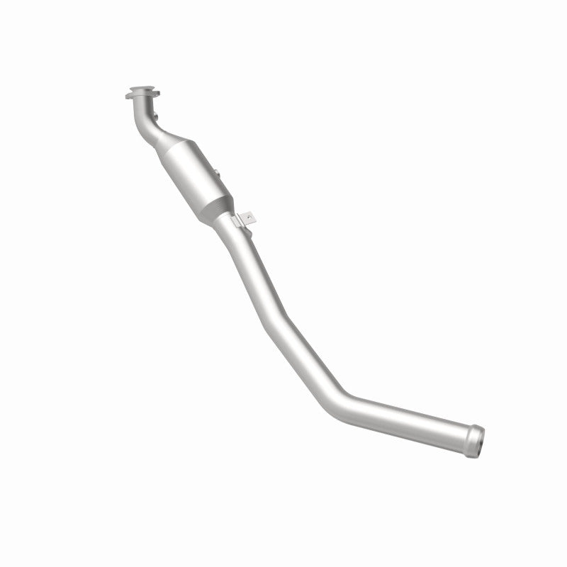MagnaFlow 5561172 carb direct-fit catalytic converter, rear view of the turntable spin