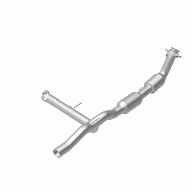 MagnaFlow 4583744 carb direct-fit catalytic converter, rear view of the turntable spin