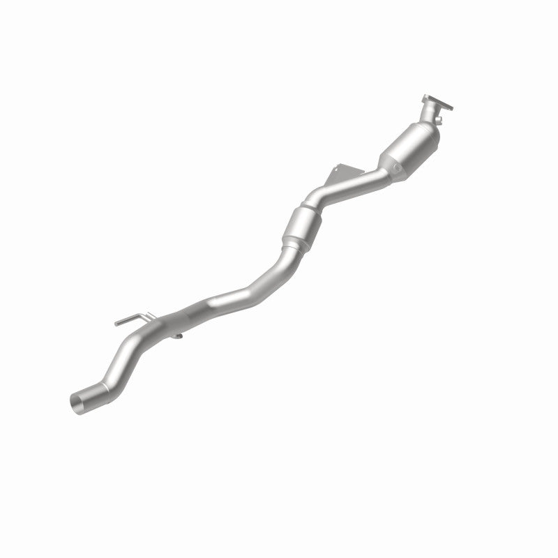 MagnaFlow 5551410 carb direct-fit catalytic converter, rear view of the turntable spin