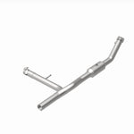 MagnaFlow 4651410 carb direct-fit catalytic converter, rear view of the turntable spin