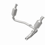MagnaFlow 4651658 carb direct-fit catalytic converter, rear view of the turntable spin