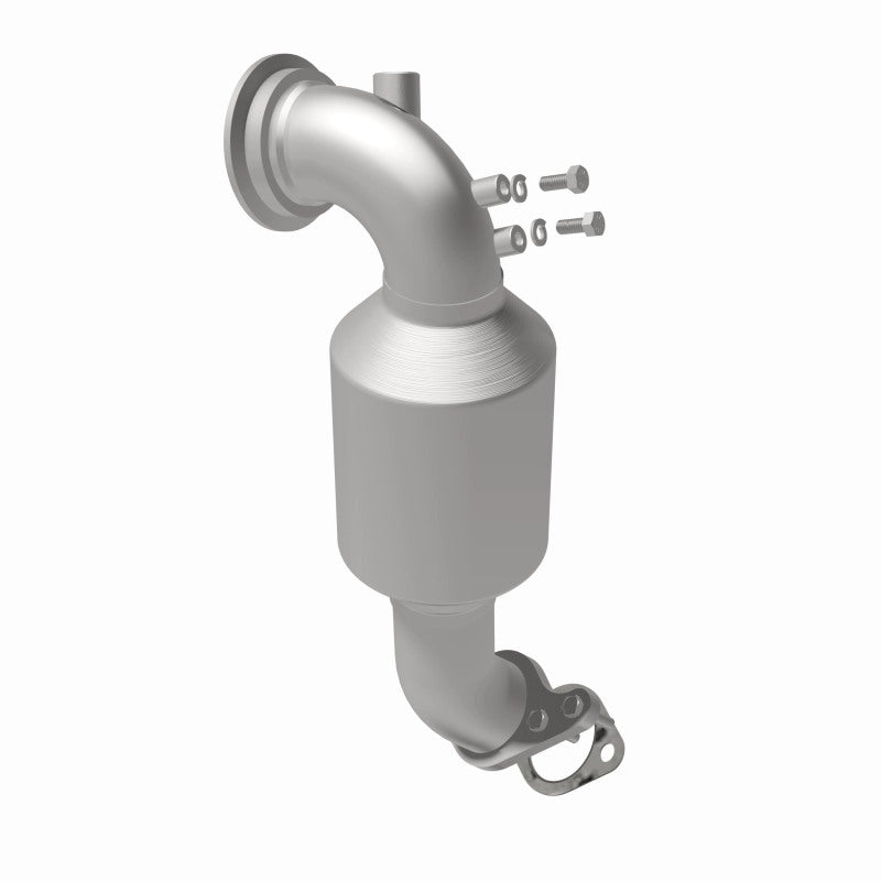 MagnaFlow 21-421 oem grade direct-fit catalytic converter, rear view of the turntable spin