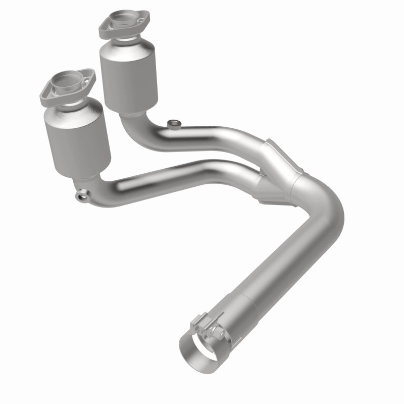 MagnaFlow 4583386 carb direct-fit catalytic converter, rear view of the turntable spin