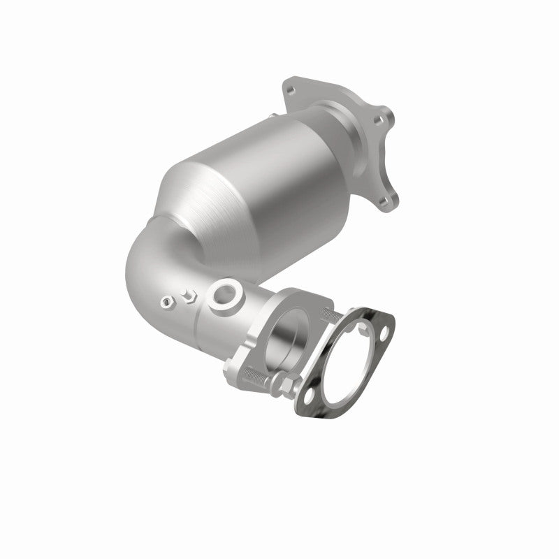 MagnaFlow 5481621 carb direct-fit catalytic converter, rear view of the turntable spin