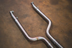 BMW G30 M550i Valvetronic exhaust: pair of straight pipes on the shop floor
