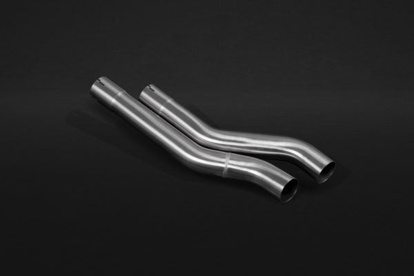 wide view of Capristo Valved Exhaust with Middle Silencer Delete and Carbon Tips (for OE Actuators) for Porsche 536 Cayenne Turbo/Turbo E-Hybrid/GTS 2019+ with black background