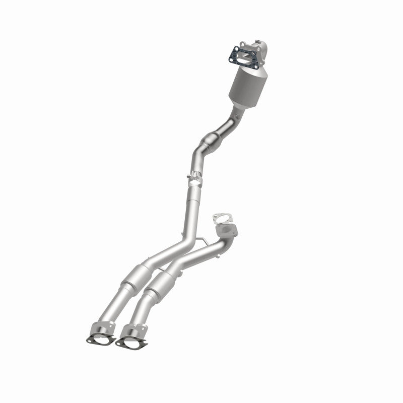MagnaFlow 5582647 carb manifold converter, opposite front three-quarter view of the turntable spin