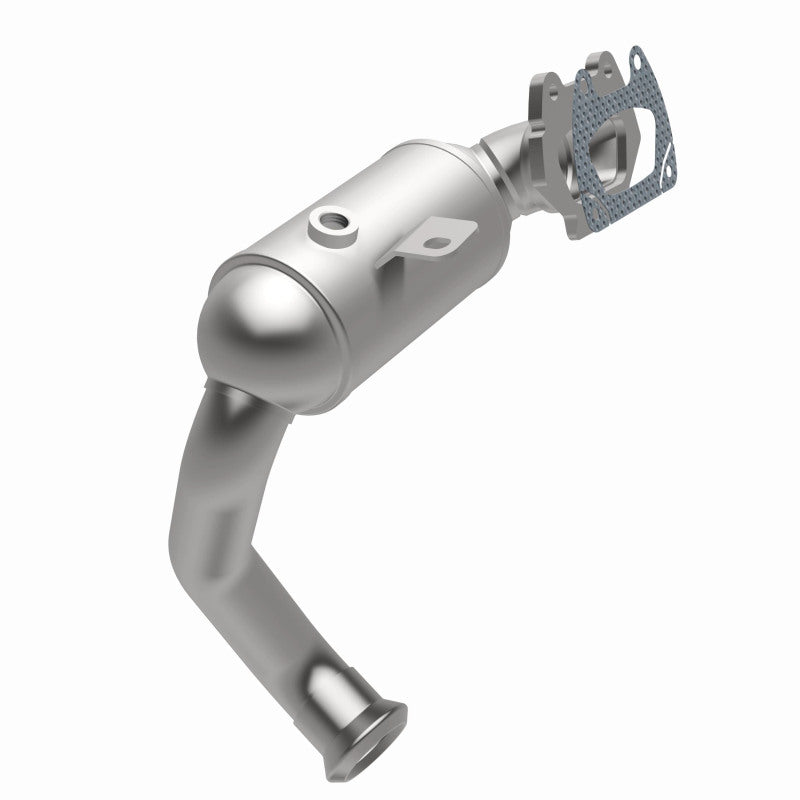 MagnaFlow 21-951 oem grade direct-fit catalytic converter, opposite side view of the turntable spin