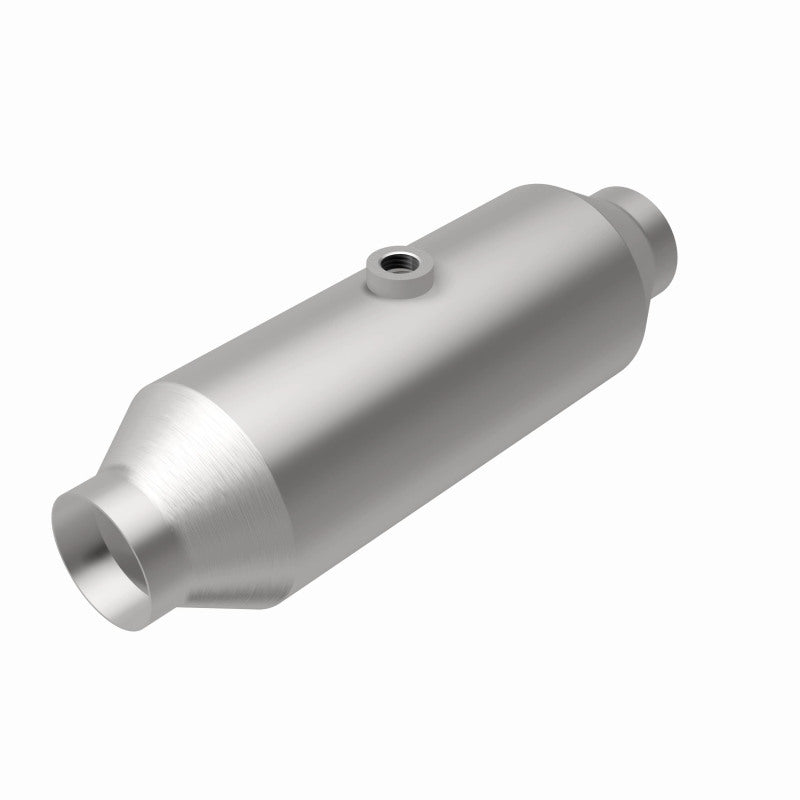MagnaFlow 5451356 universal catalytic converter, rear view of the turntable spin