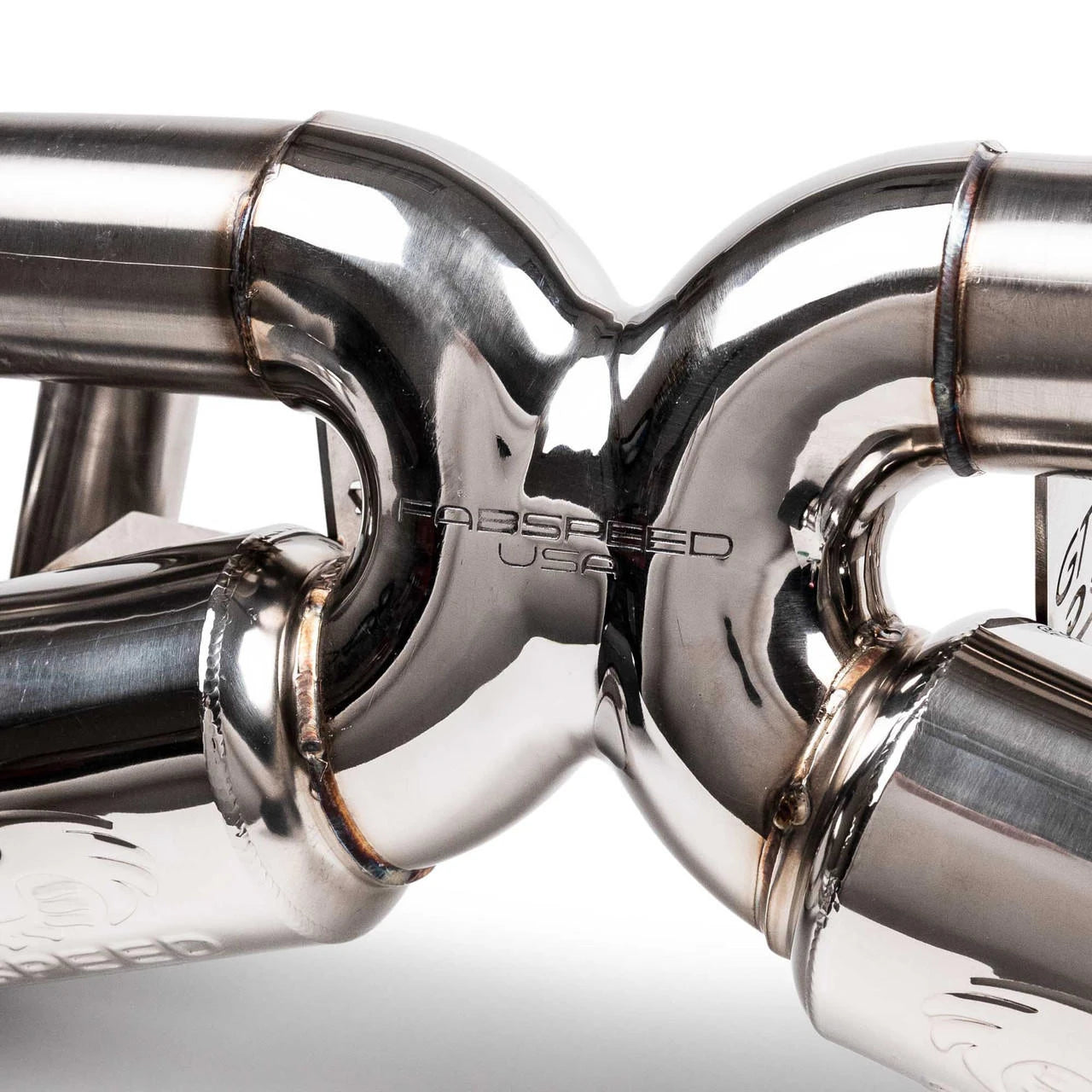 Close-up of the X-crossover on the GT4 RS valved exhaust