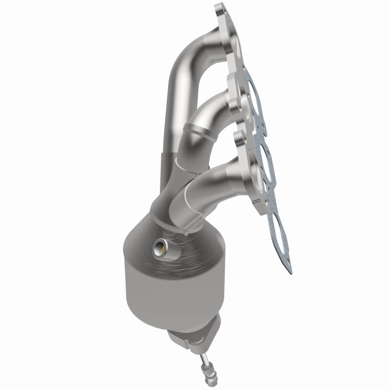 MagnaFlow 5582920 carb manifold converter, opposite side view of the turntable spin