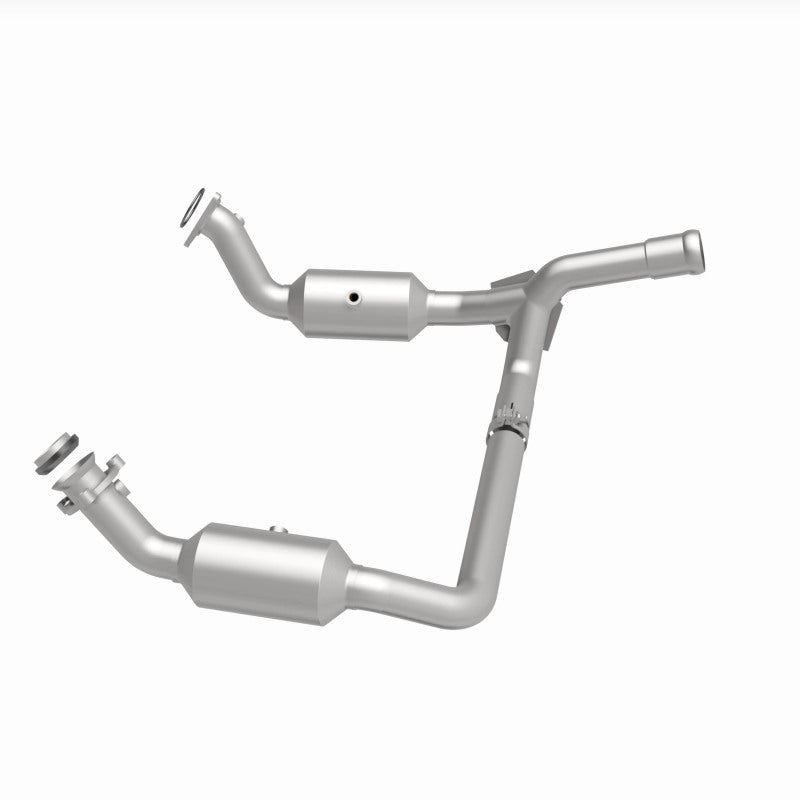 MagnaFlow 280656 oem grade direct-fit catalytic converter, side view of the turntable spin