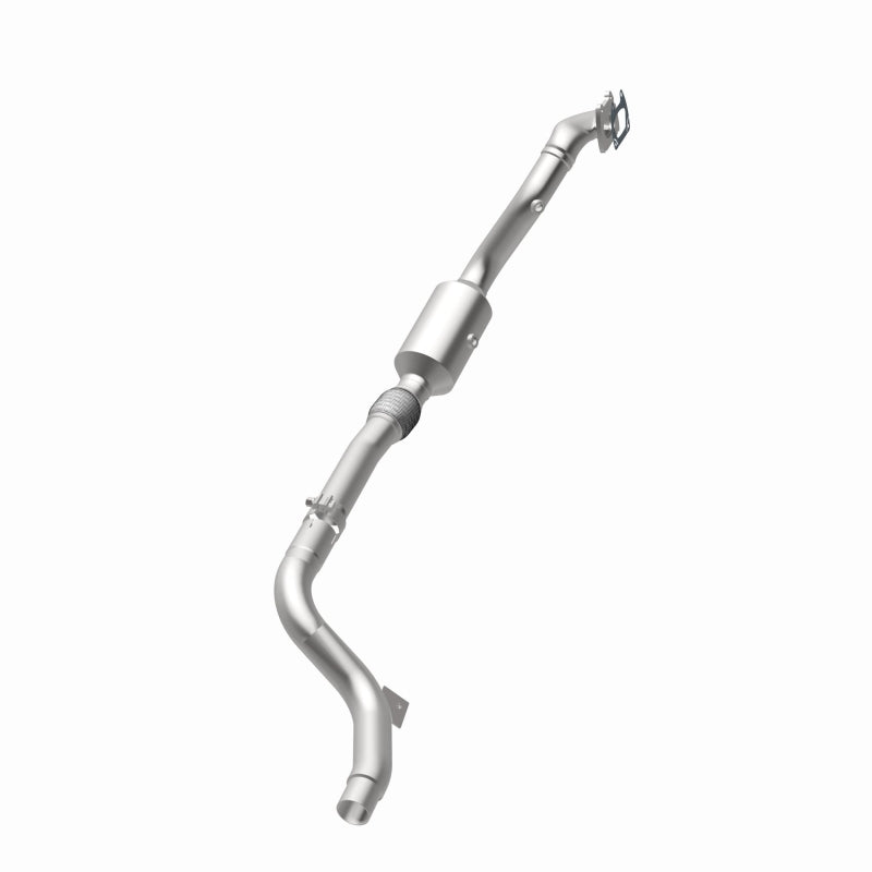 MagnaFlow 6561139 carb manifold converter, opposite rear three-quarter view of the turntable spin