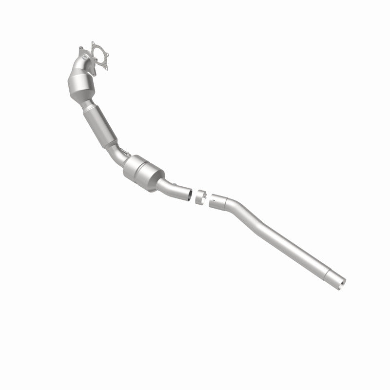 MagnaFlow 551408 carb direct-fit catalytic converter, rear view of the turntable spin