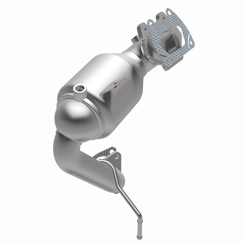 MagnaFlow 5551161 carb manifold converter, opposite side view of the turntable spin