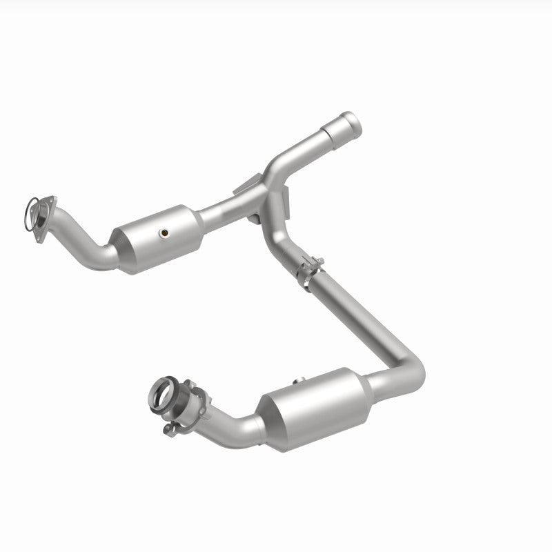 MagnaFlow 280656 oem grade direct-fit catalytic converter, front three-quarter view of the turntable spin