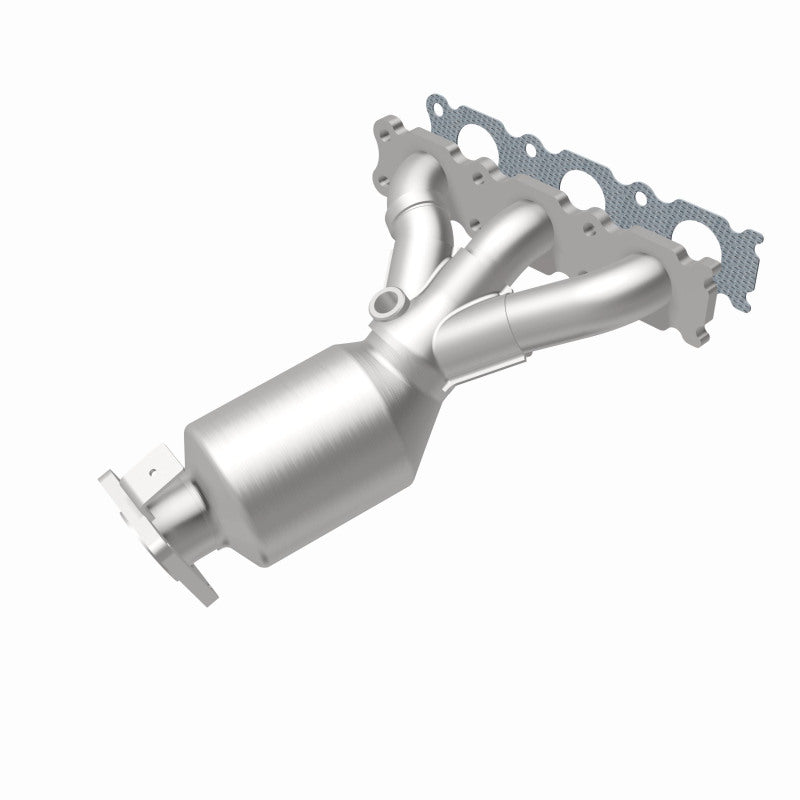 MagnaFlow 52130 oem grade manifold converter, rear view of the turntable spin