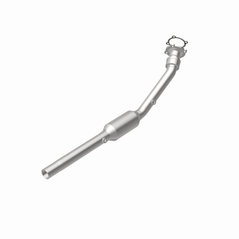 MagnaFlow 4561892 carb direct-fit catalytic converter, rear view of the turntable spin