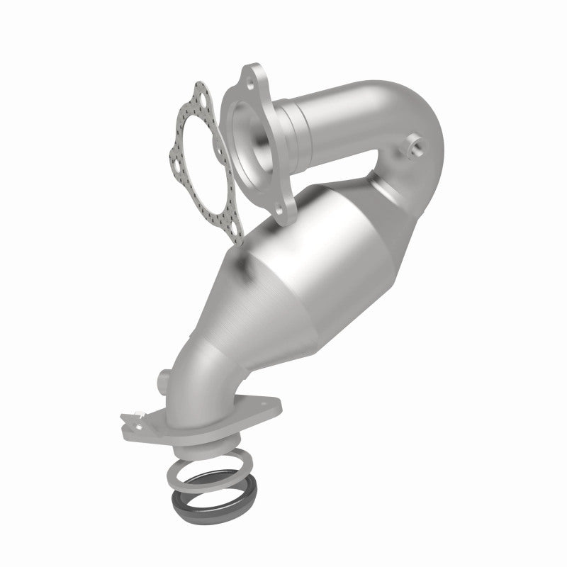MagnaFlow 5582519 carb direct-fit catalytic converter, rear three-quarter view of the turntable spin