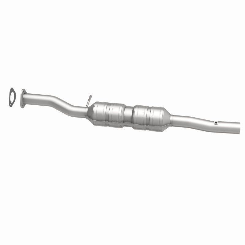 MagnaFlow 55324 hm grade direct-fit catalytic converter, side view of the turntable spin