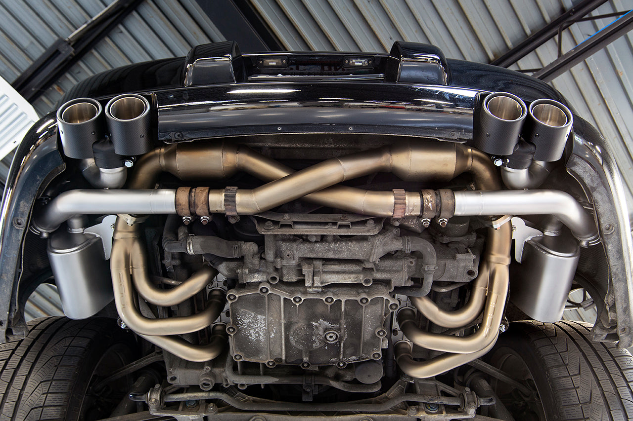 Soul 997.1 Carrera valved exhaust: valved exhaust installed, rear view from below