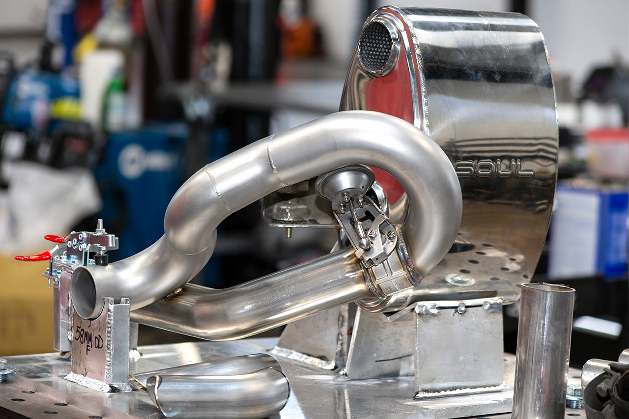 Soul 997.1 Carrera valved exhaust: valved exhaust in the shop