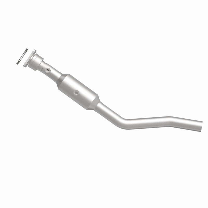 MagnaFlow 5461192 carb direct-fit catalytic converter, side view of the turntable spin