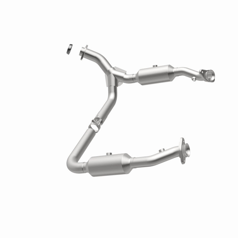 MagnaFlow 5551598 carb direct-fit catalytic converter, opposite rear three-quarter view of the turntable spin
