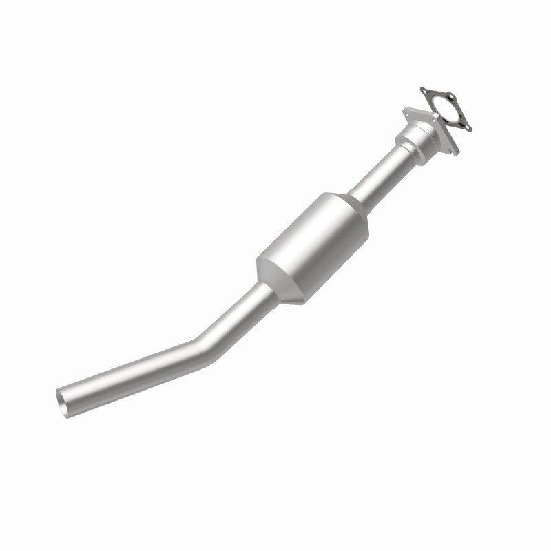MagnaFlow 4561734 carb direct-fit catalytic converter, rear view of the turntable spin