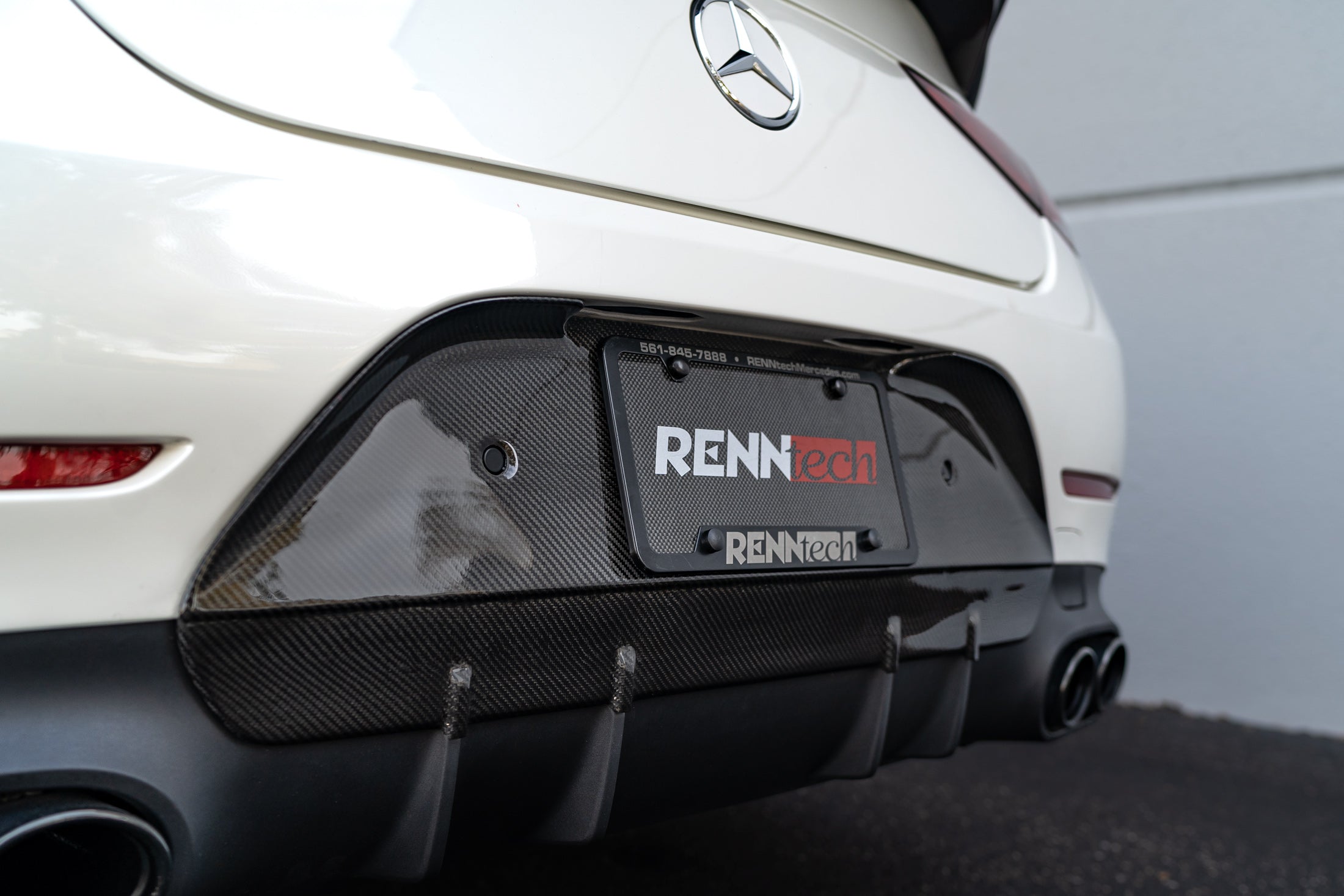 Close view of the CLS rear with the delete installed - Carbon Bumperette Delete for the 2019-2023 CLS-Class